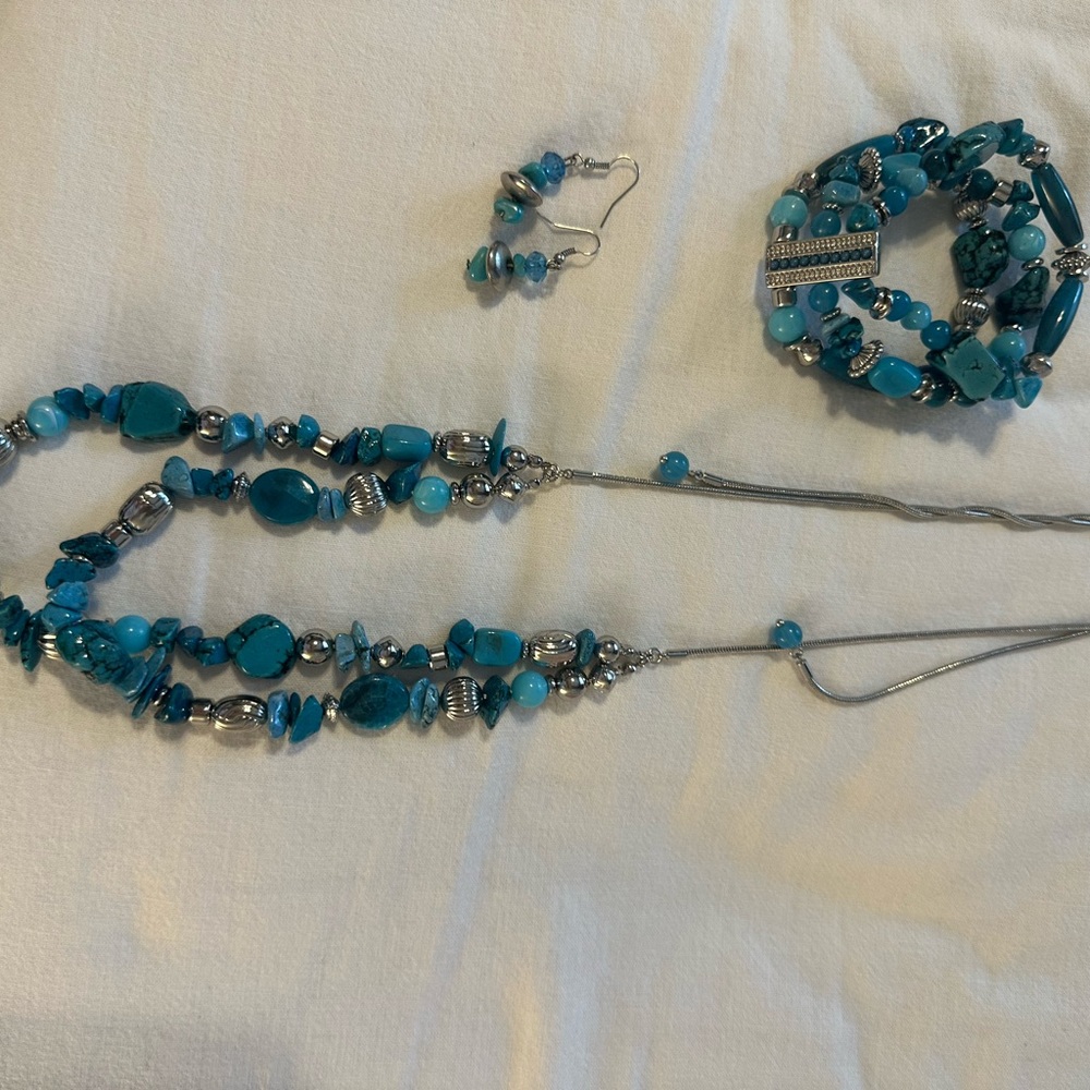 Elegant Blue and Silver Jewelry Set